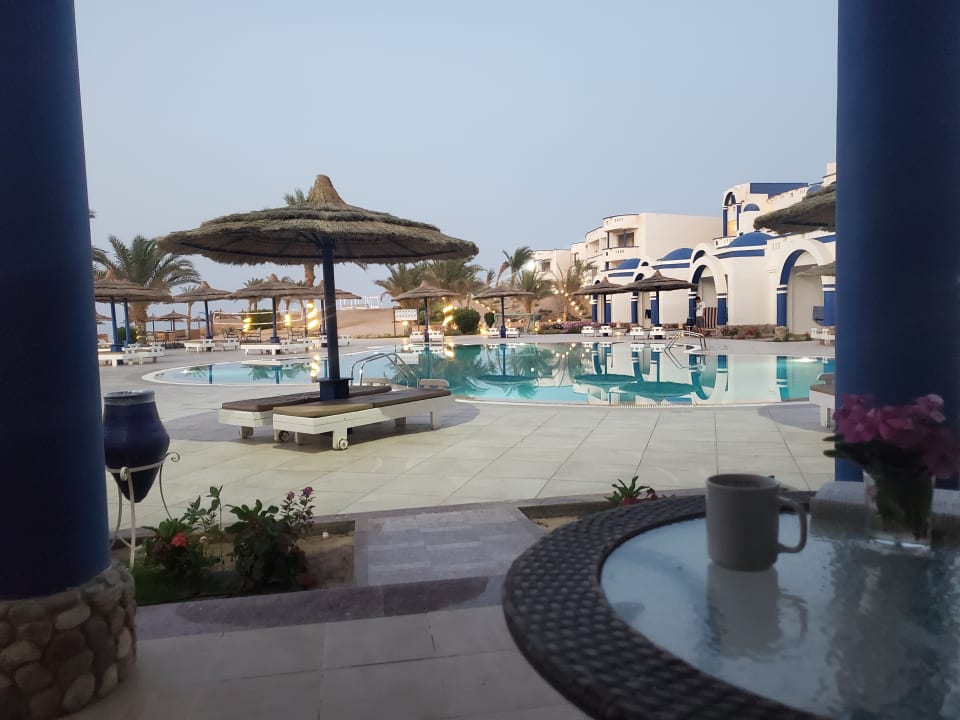 Pool Coral Sun Beach