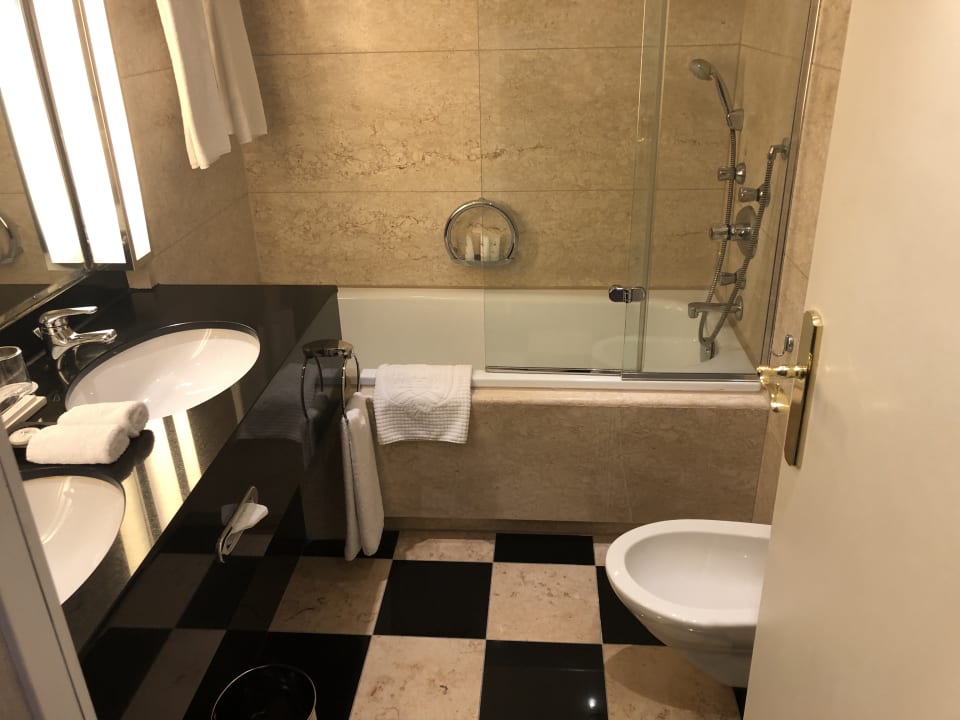 Zimmer Steigenberger Icon Frankfurter Hof