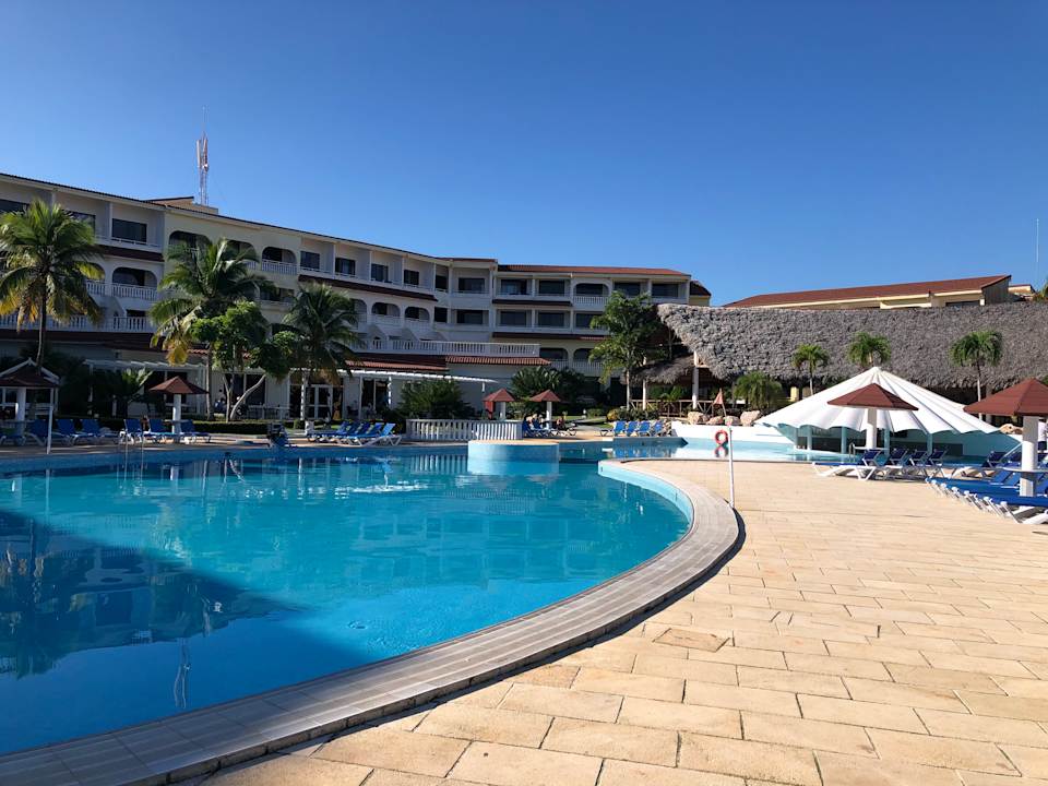 Pool Sol Rio De Luna y Mares