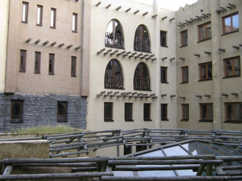 Zimmer im Innenhof Hotel Matamba - Phantasialand Erlebnishotel