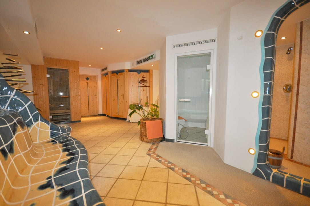 Wellnessbereich mit IR-Kabine, Dampfbad und Sauna Pension - Appartements Alpenblick