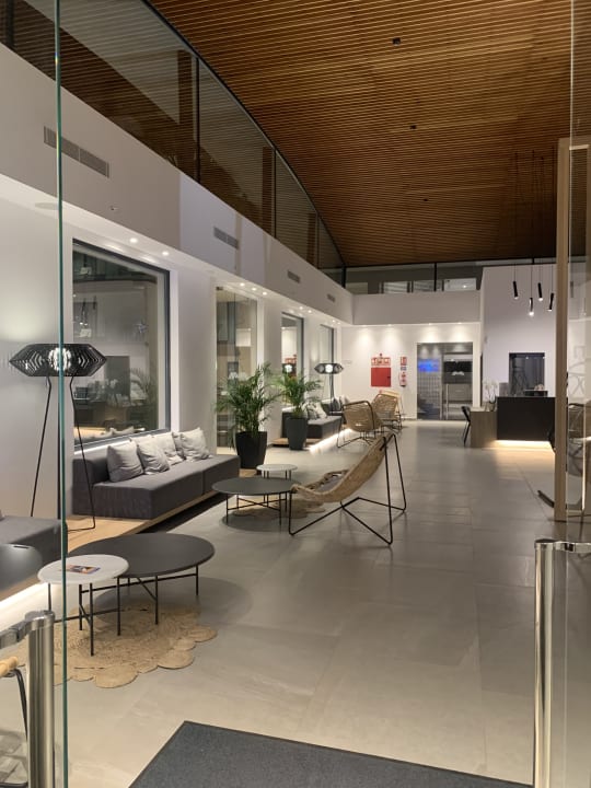 Lobby Hotel Morlans Suites