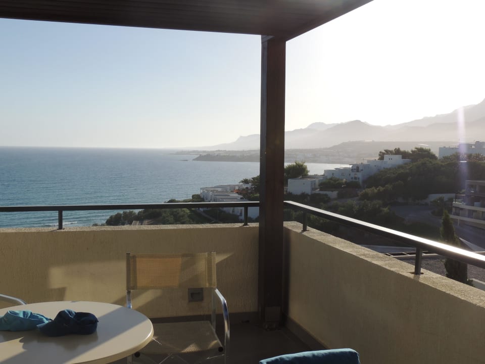 Widok z tarasu Atlantica Mikri Poli Crete