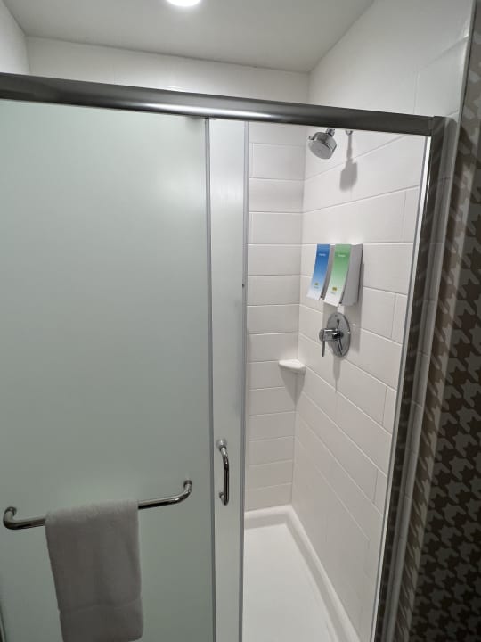 Zimmer Home2 Suites By Hilton Bismarck