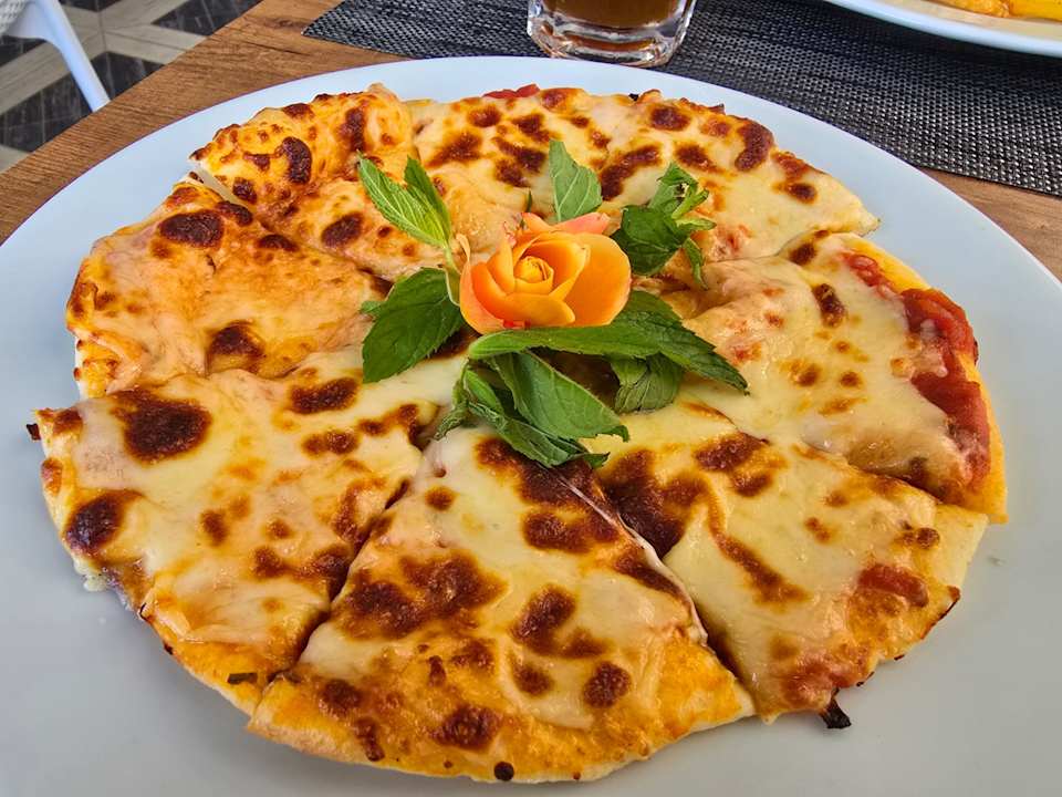 Gastro Can Garden Resort