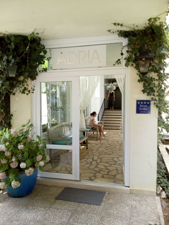 Außenansicht Waterman Svpetrvs  Resort