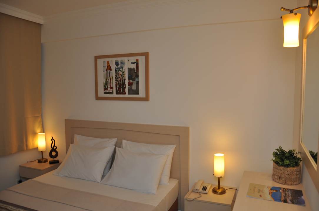 Zimmer Izer Hotel & Beach Club