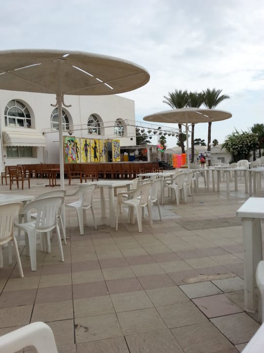 Terrasse am frühen morgen El Mouradi Club Kantaoui