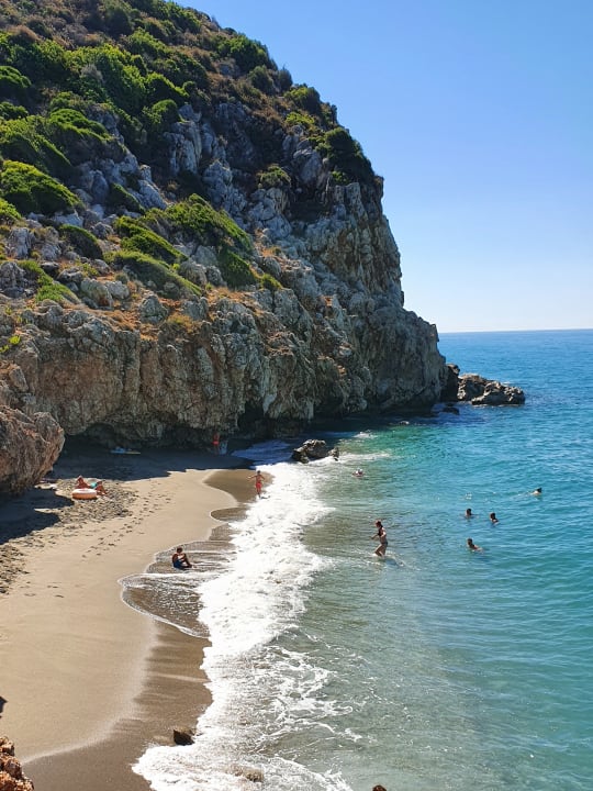 Strand Club Dizalya