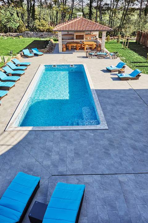 Pool Villa LaDominika