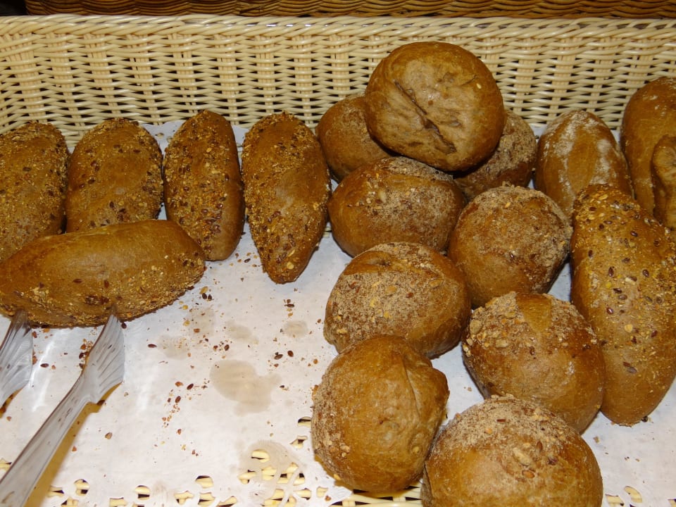 Achtung: es gibt leckere Vollkornbrötchen Shams Alam Beach Resort