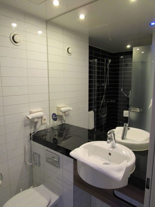 Bad Premier Inn Dresden City Zentrum