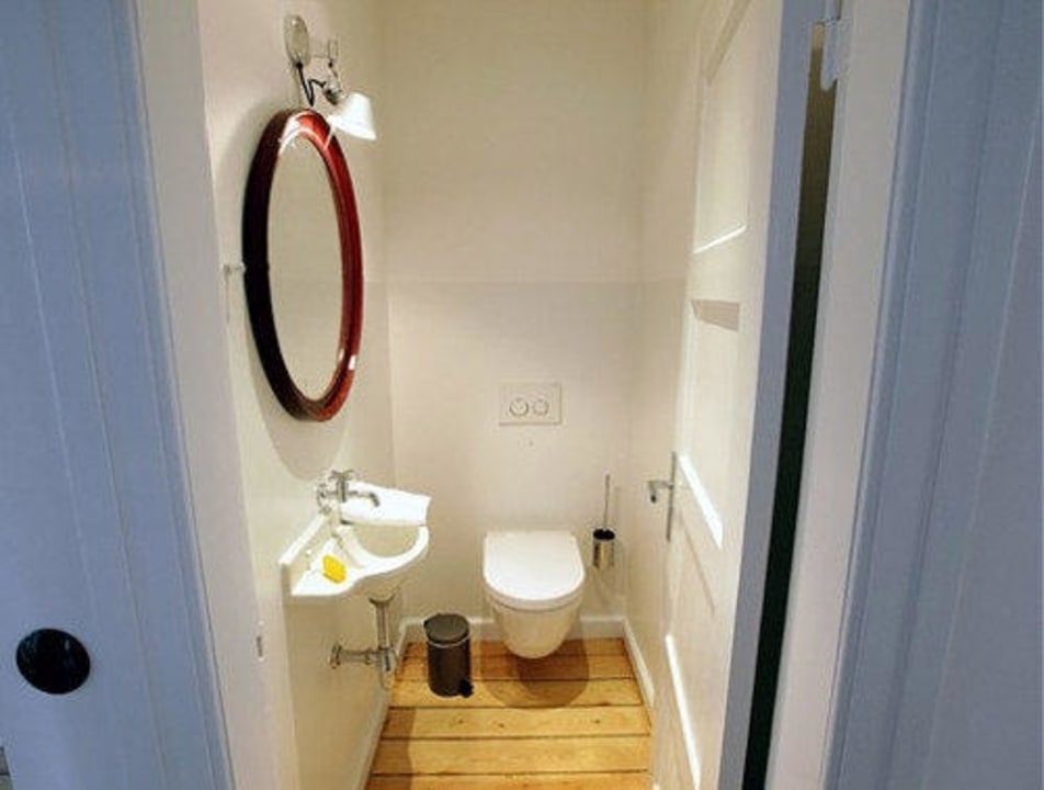 Separates WC Appartement Die Schlosserei