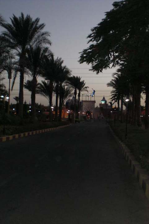 Hoteleinfahrt Pickalbatros Alf Leila Wa Leila Resort - Neverland Hurghada