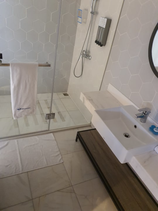 Zimmer Airline Inn - Kaohsiung Station