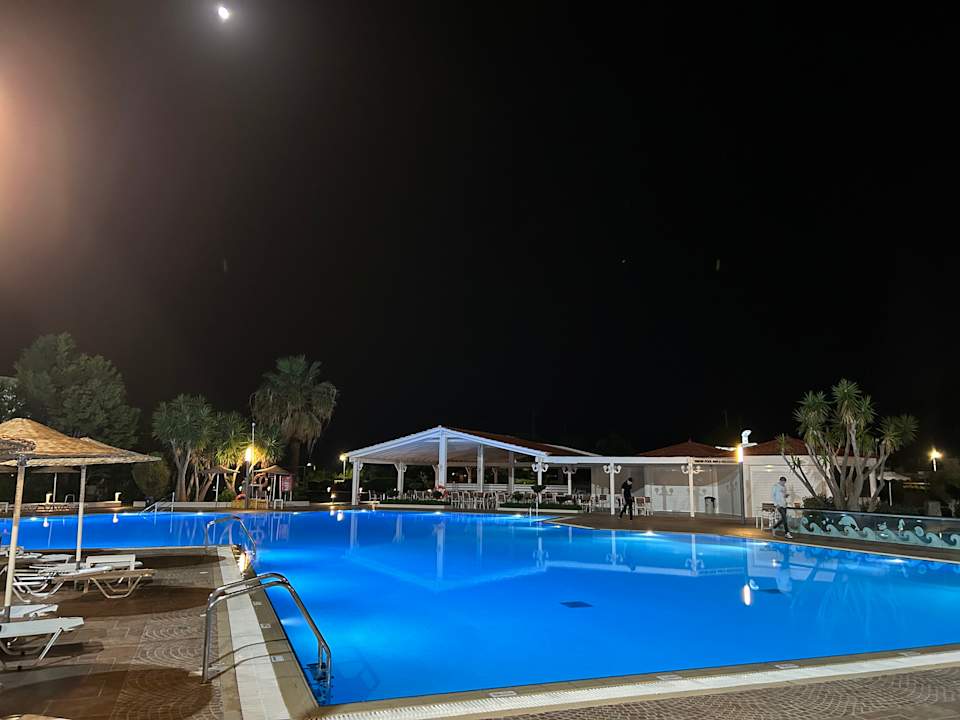 Pool Leonardo Kolymbia Resort - Rhodes