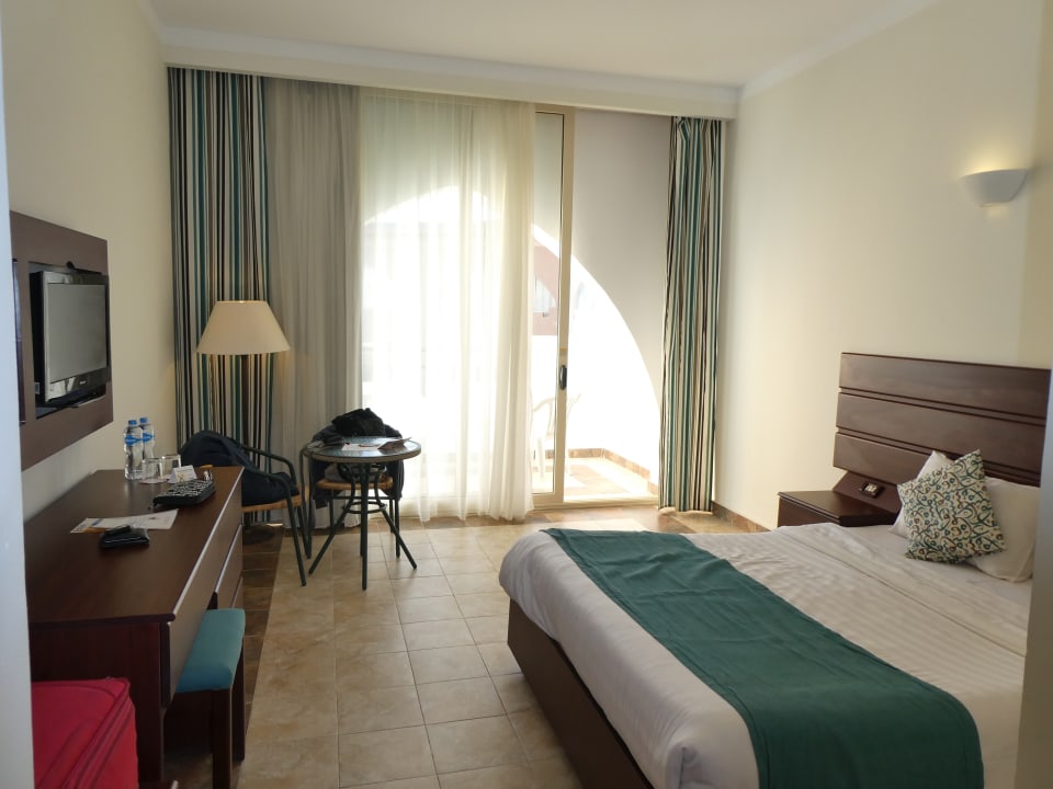 Zimmer Three Corners Equinox Beach Resort