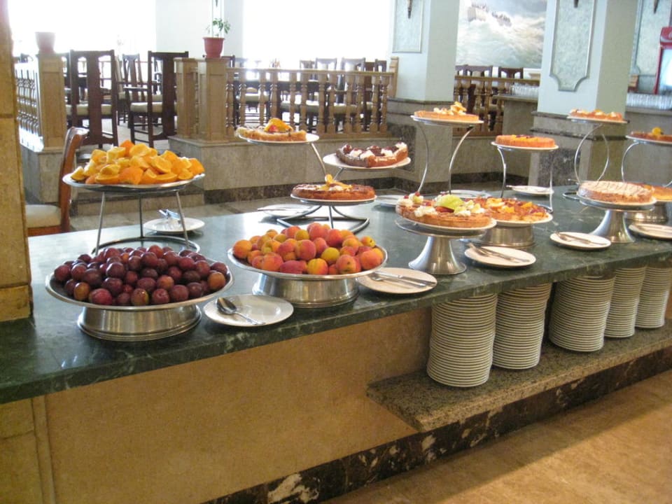 Kuchen & Obst Büffet Titanic Resort & Aqua Park