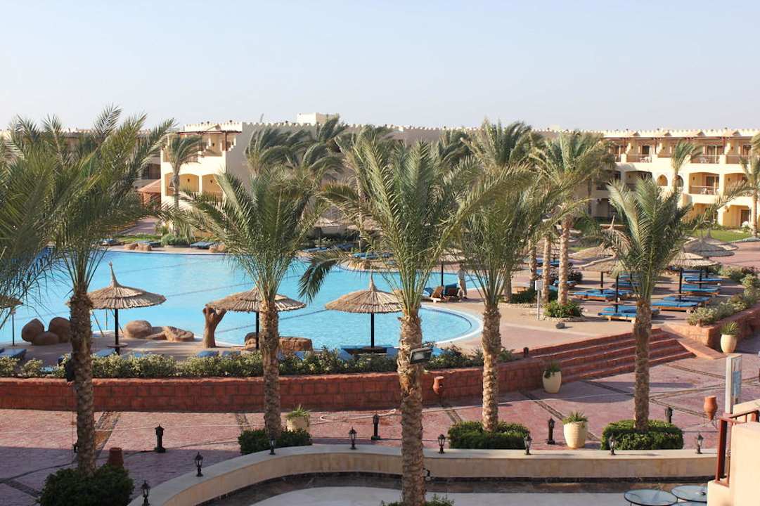 Poolanlage Sea Beach Edge By Rotana
