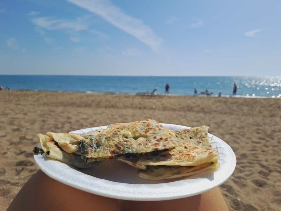 Gastro Adora Hotel & Resort