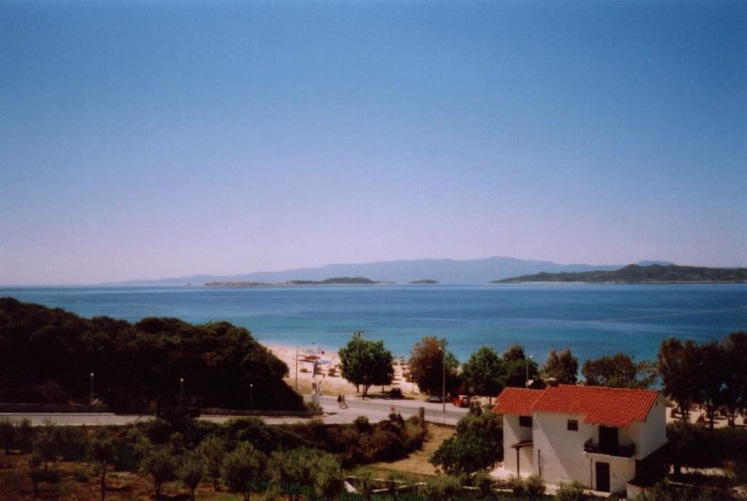Aussicht vom Pool Akrathos Beach Hotel