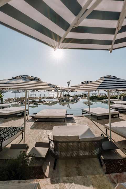 Pool BLESS Hotel Ibiza