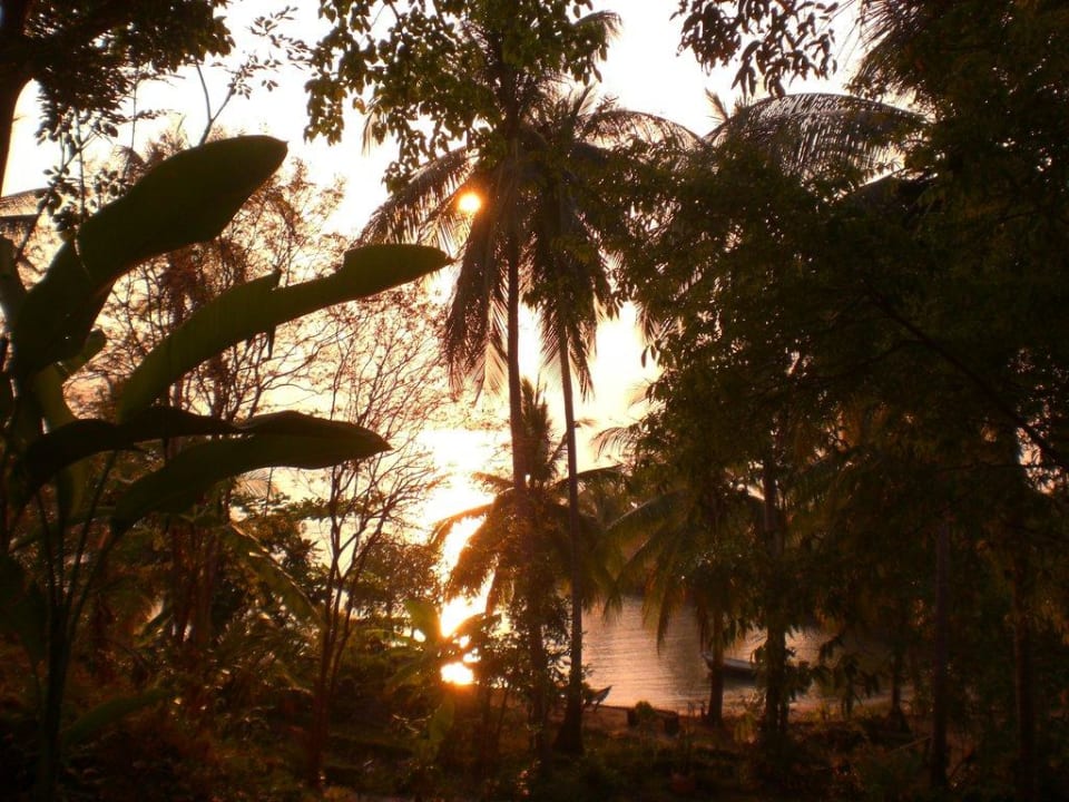 Sonnenuntergang Bai Lan Bay Resort