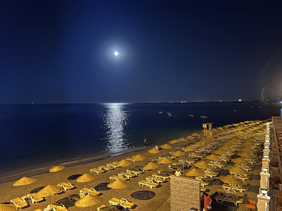 Ausblick Salamis Bay Conti Resort Hotel & Casino