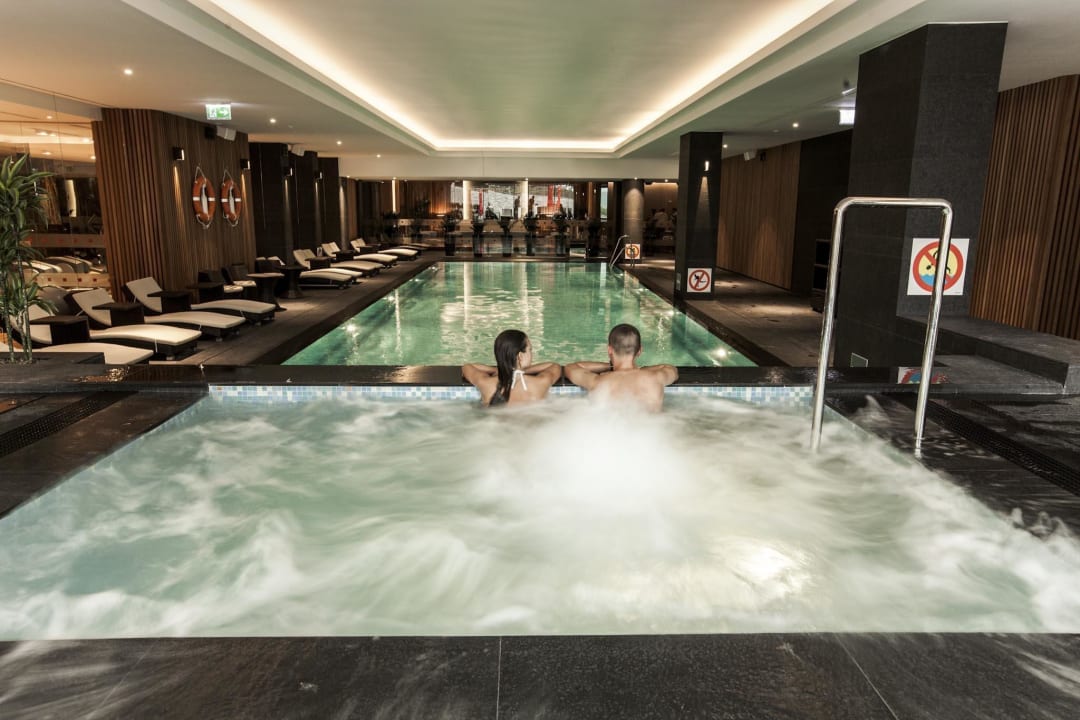 Basen GrandHotel Tiffi