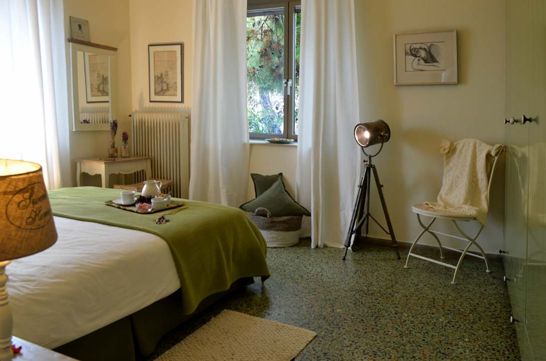 Zimmer The House By The Sea