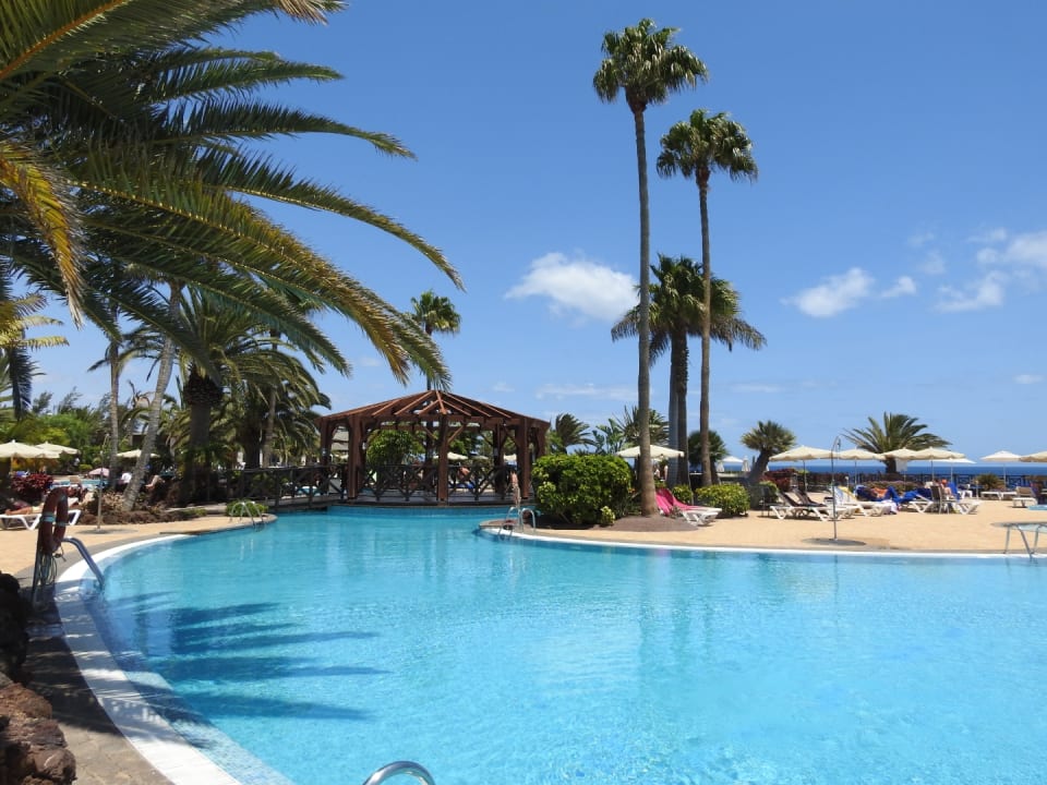 Pool R2 Pajara Beach