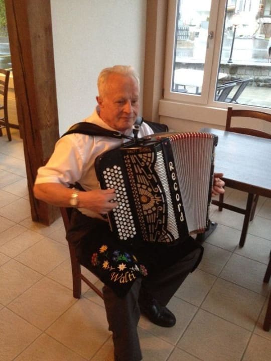 Einheimische Stimmung im Restaurant...... Hotel Hahnenblick