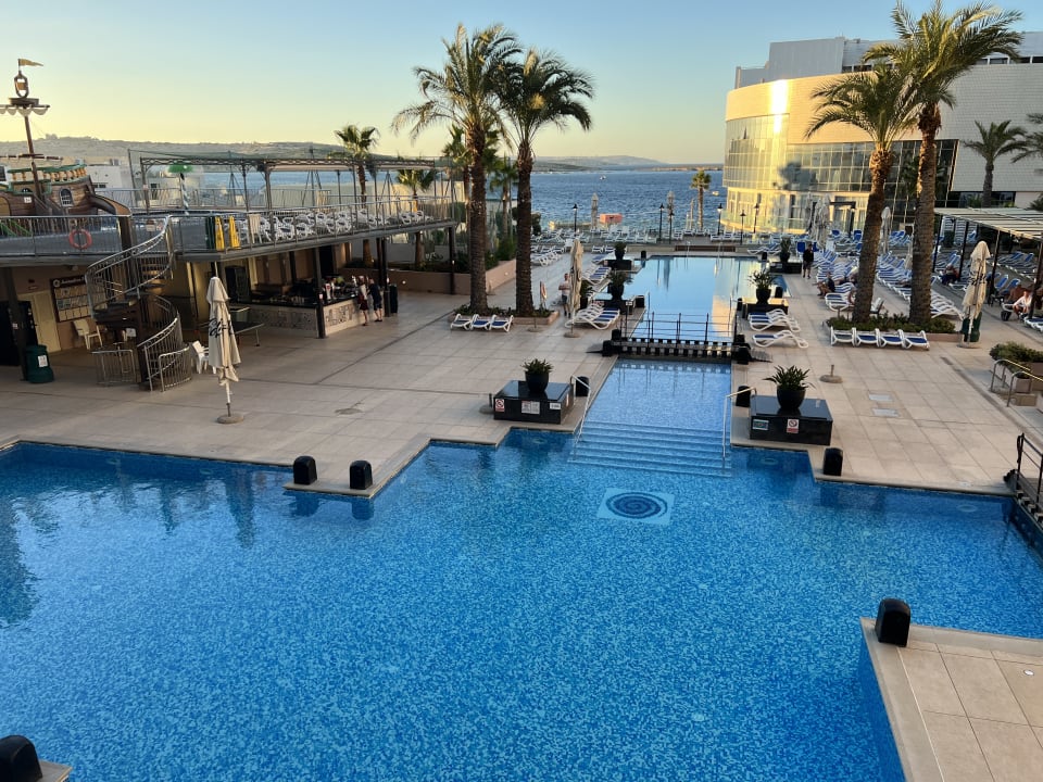 Pool db San Antonio Hotel + Spa