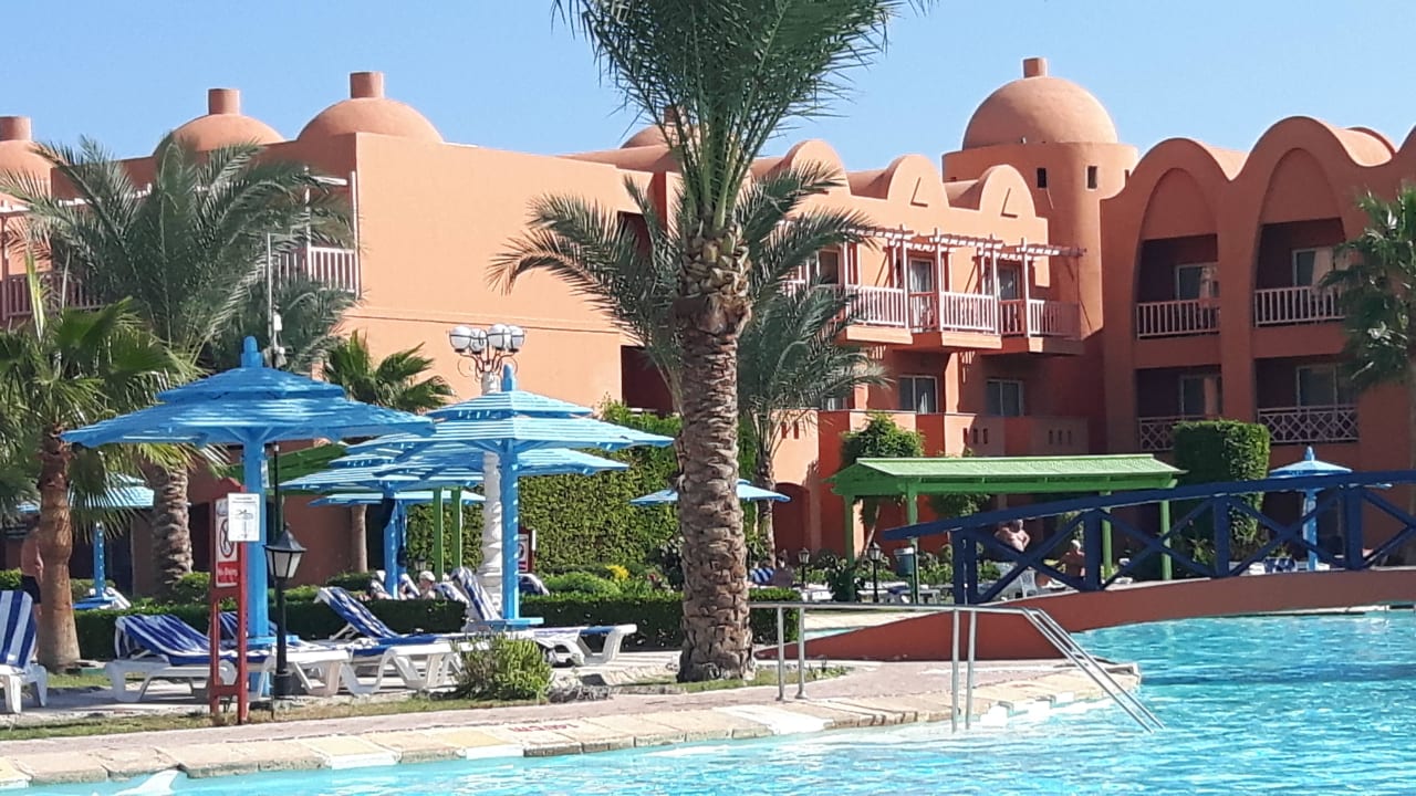 Am Pool Titanic Beach Spa & Aqua Park