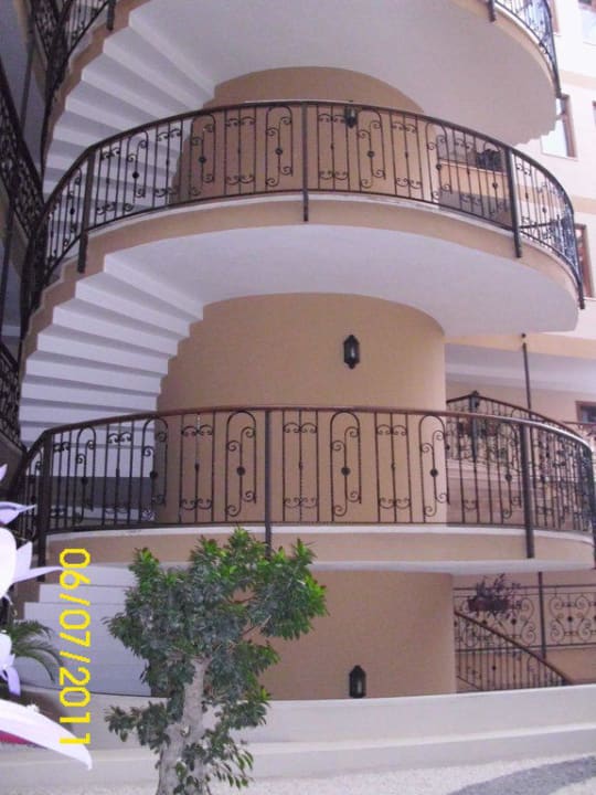 Die Treppe Hotel Turan Prince