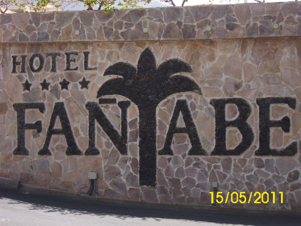 Sicht vom Eingang nach draußen GF FANABE