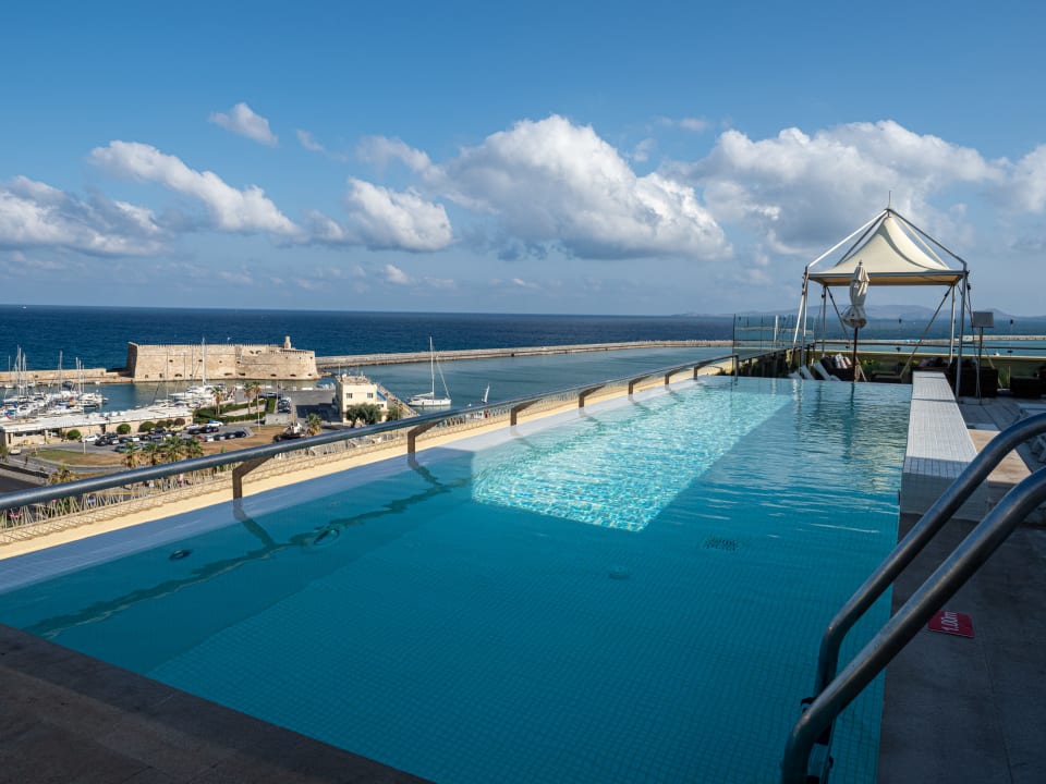 Pool Hotel GDM Megaron Historical Monument Hotel