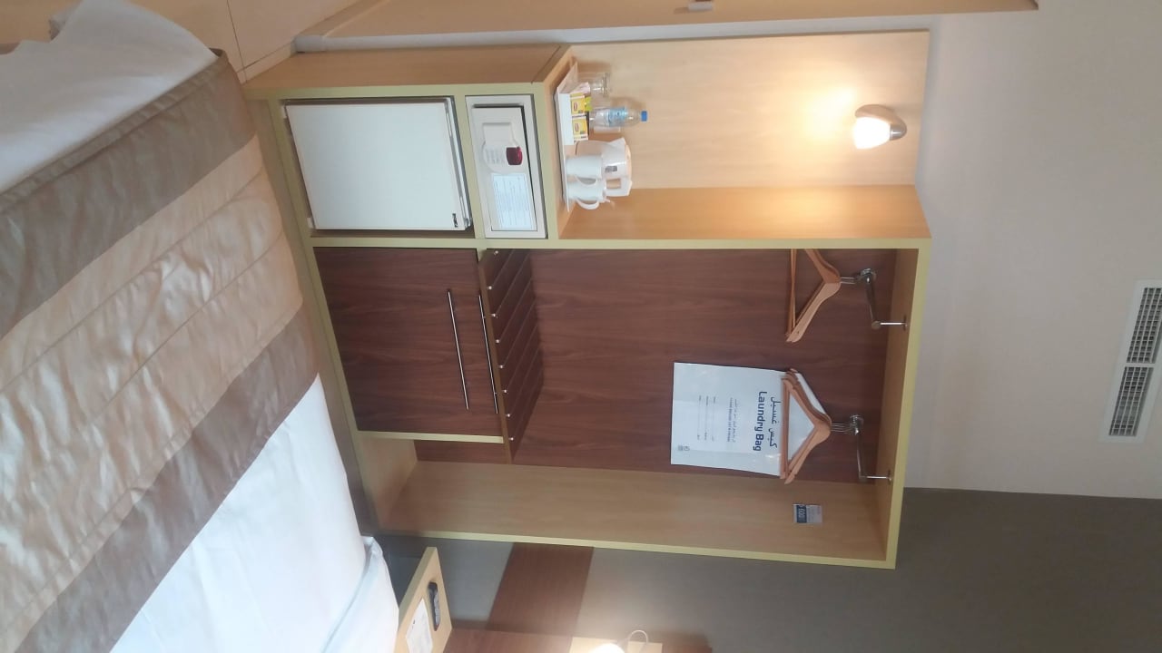 Zimmer Kühlschrank/Safe/Kaffeebereiter Citymax Hotel Al Barsha