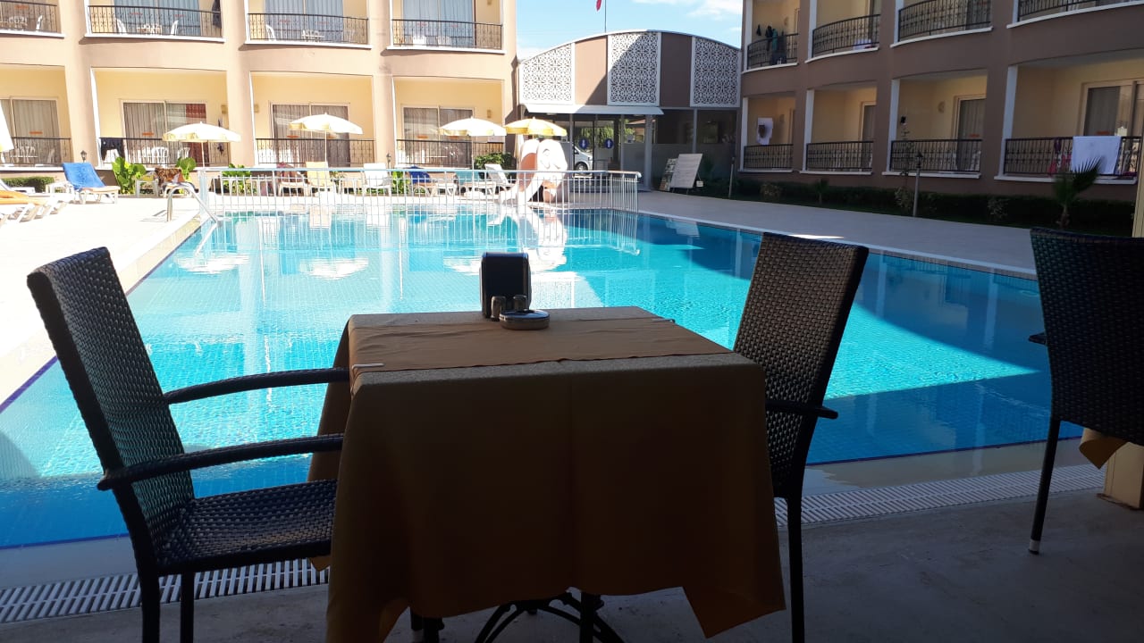 Gastro Sayanora Hotel