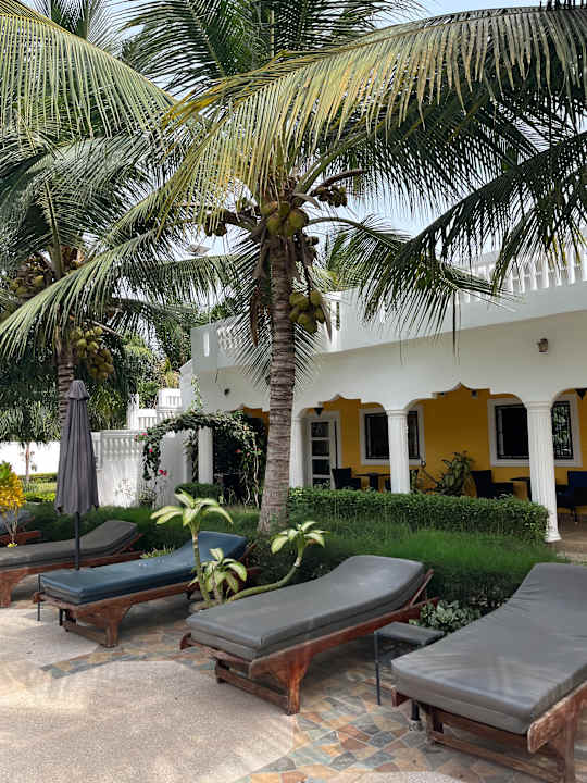 Gartenanlage Dulaa Deema Residence Brufut Heights