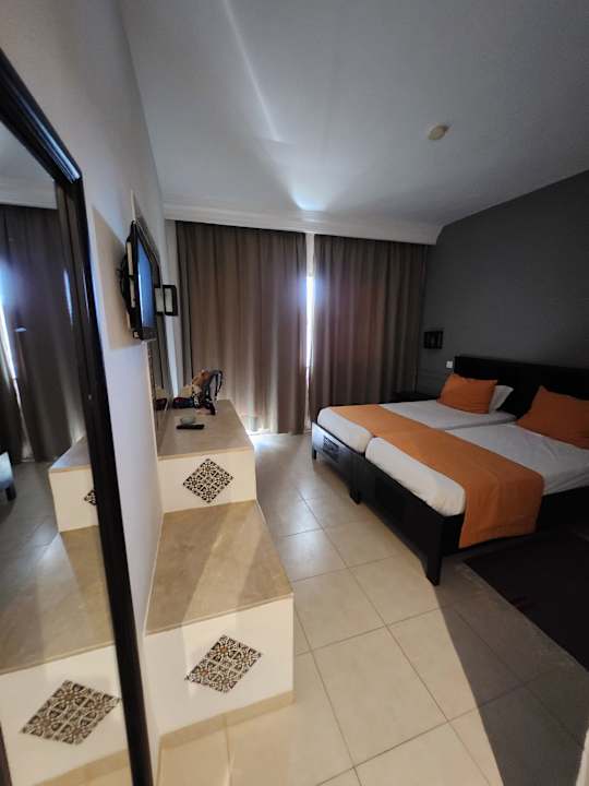 Zimmer Hotel Club Tropicana & Spa