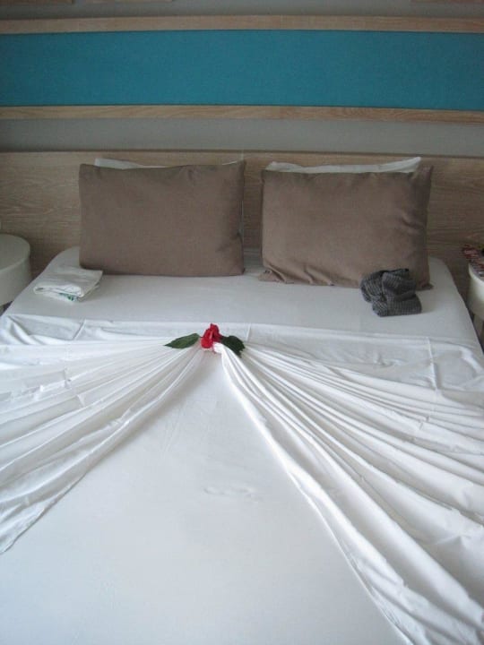 Hotel Excelsior Corinthia Asteria Collection Side