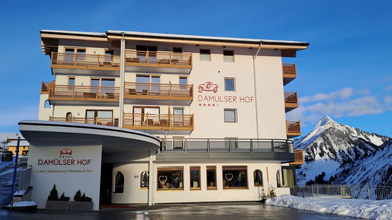 Außenansicht Damülser Hof - Wellness & Spa