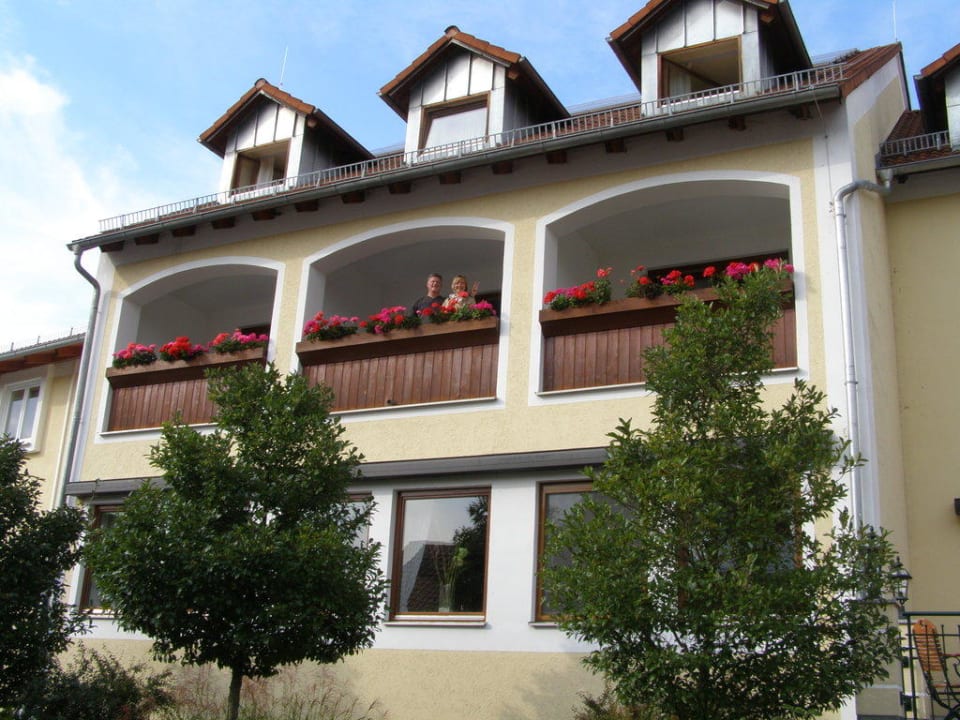 Schöne Balkone und Aussenansicht Hotel Dirsch Wellness & Spa Resort