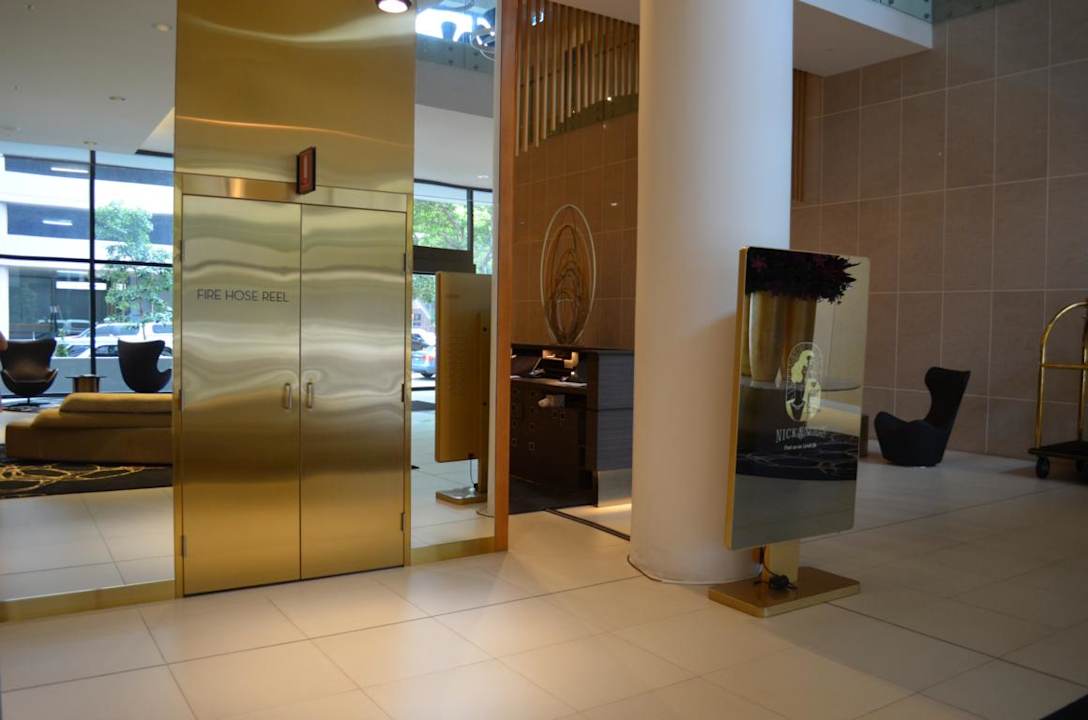 Lobby SKYE Hotel Suites Parramatta