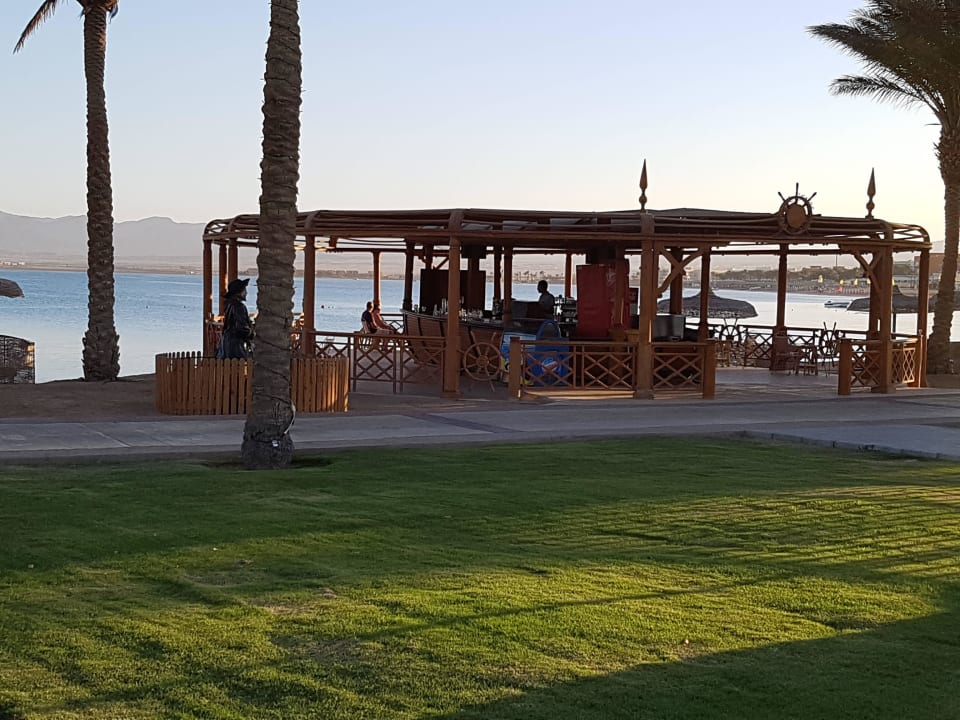 Strandbar Palm Royale Resort - Soma Bay