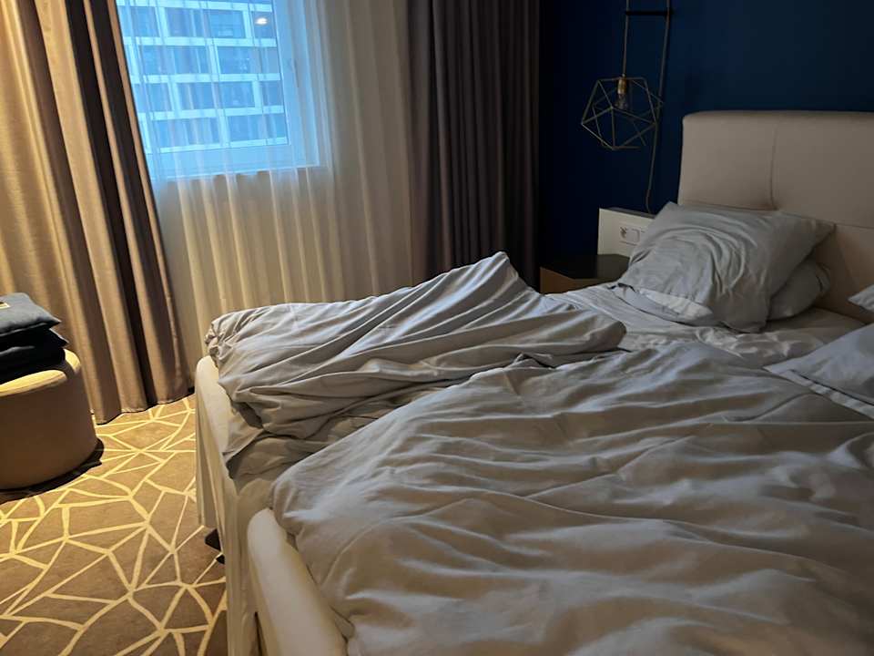 Zimmer Holiday Inn - the niu, Ridge Halle Central Station