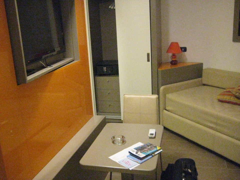 Obývací část s rozkládací pohovkou Calanica Resort
