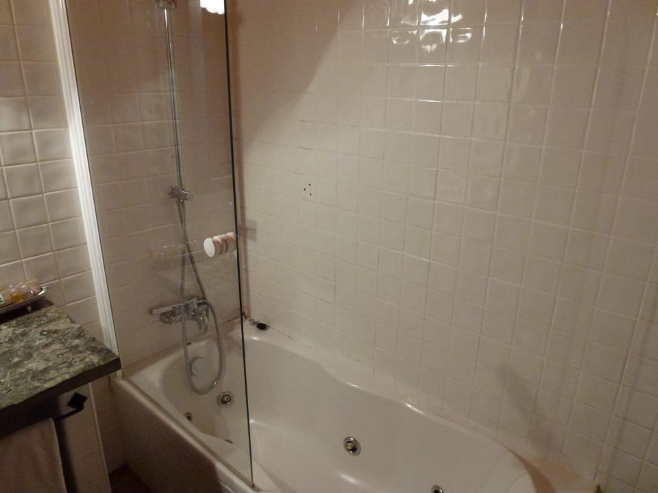 Baño Hotel Don Fadrique