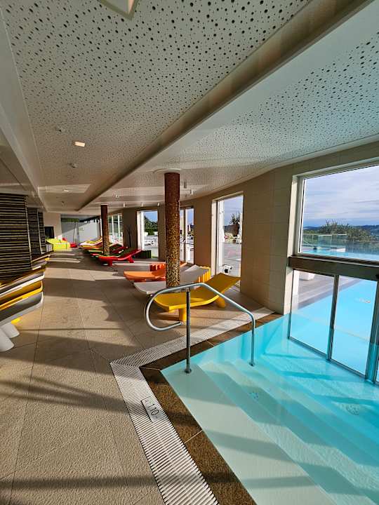 Pool AIGO welcome family